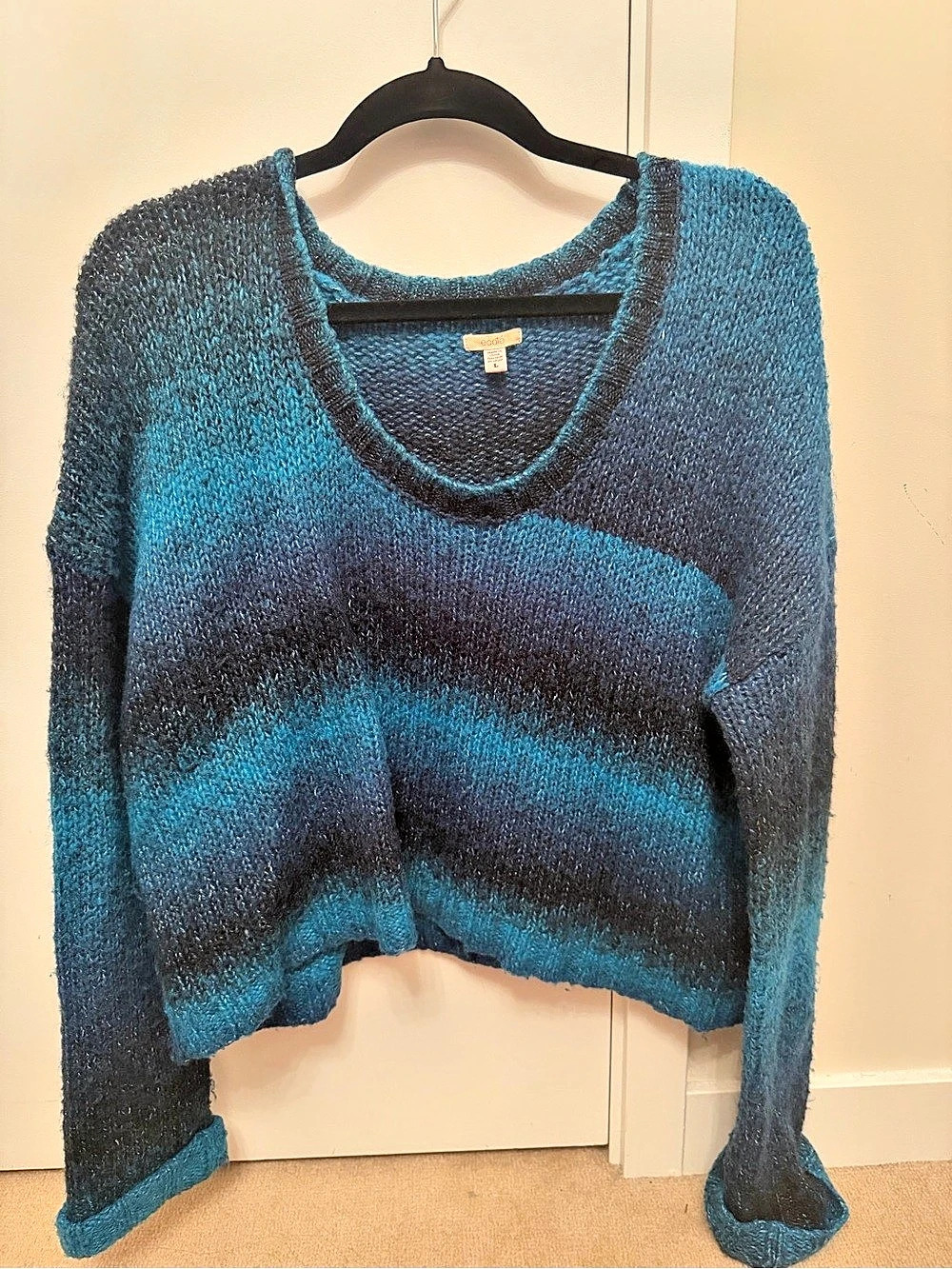 Urban outfitters Ecco Blue & Black Abstract Sweater Size Medium